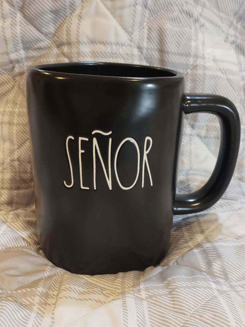 Rae Dunn Matte Black finish "Señor" Coffee Mug 16oz